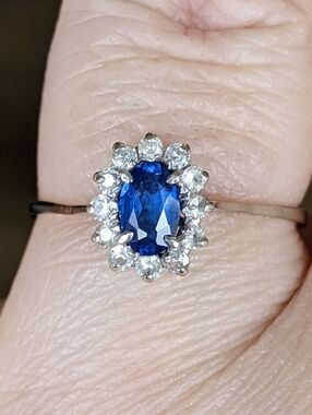 18K White Gold Blue Sapphire Ring With White Sapphire Halo
